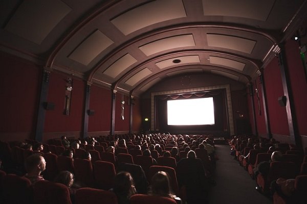 List: Dumb Things People Do in a Movie Theatre